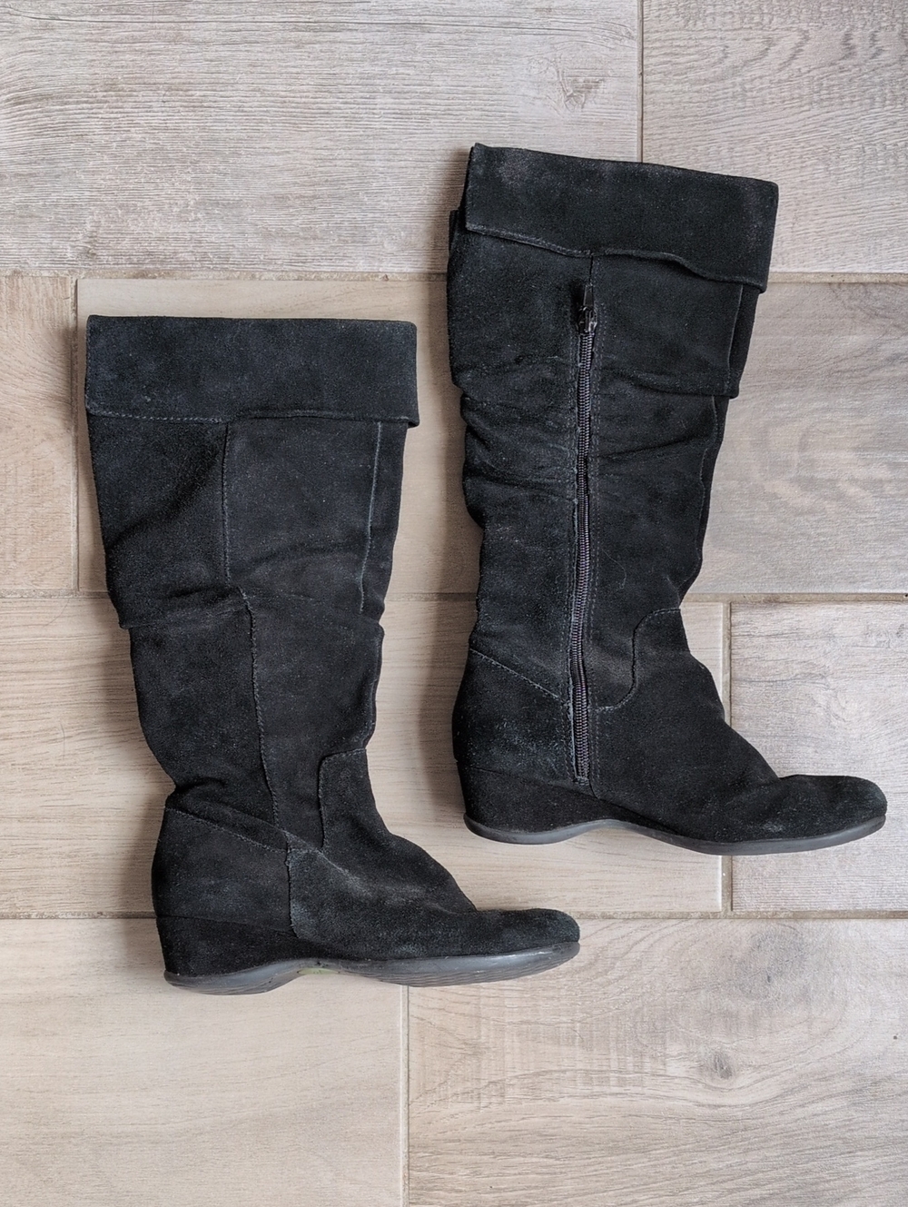 me too Black Suede Mid-Calf Wedge Boots - Size 6